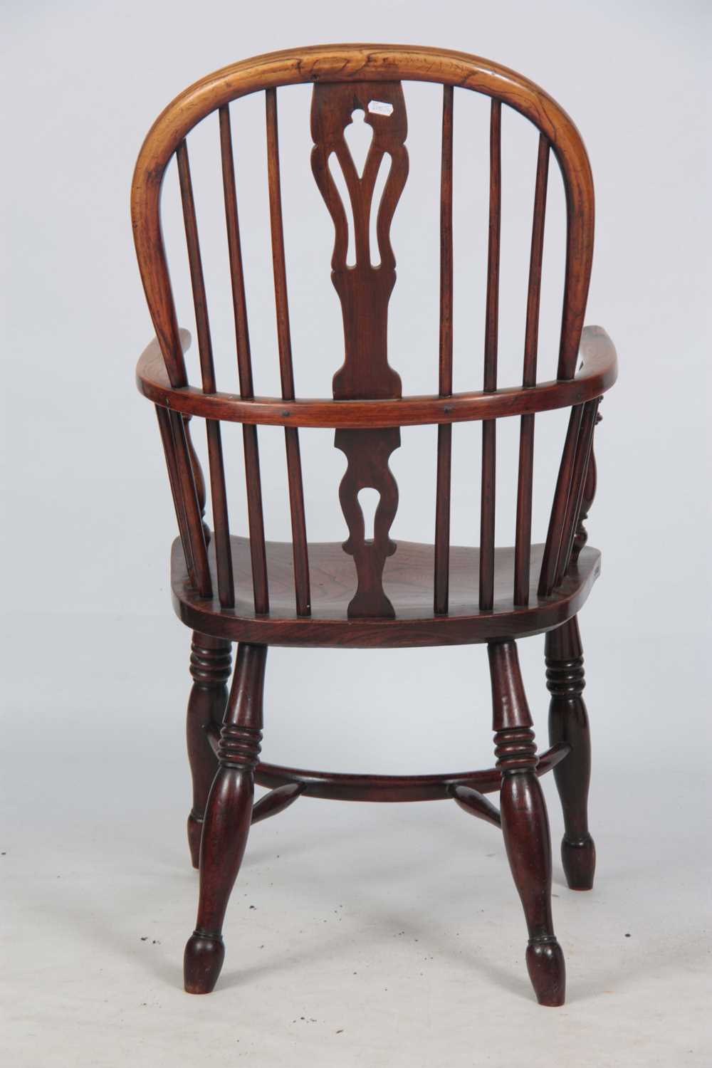 J. SPENCER A 19TH CENTURY NOTTINGHAMSHIRE ASH AND ELM HIGH-BACK WINDSOR ARMCHAIR - Image 5 of 5