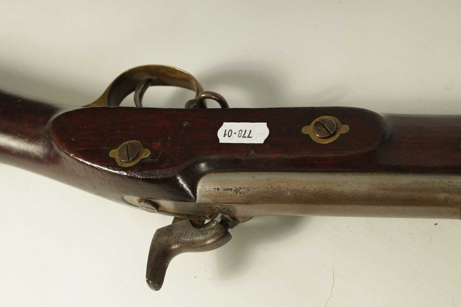 A MID 19TH CENTURY ENFIELD 1859 PATTERN PERCUSSION THREE BAND MUSKET - Image 13 of 15