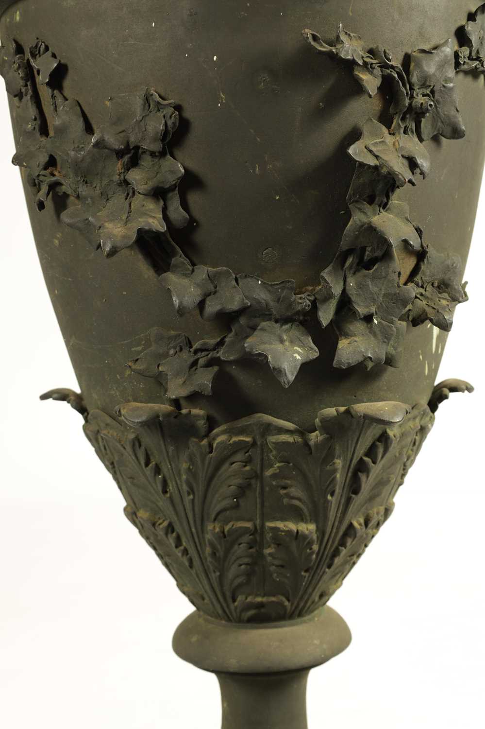 A LARGE 18TH CENTURY FRENCH BRONZE PEDESTAL URN - Image 3 of 7