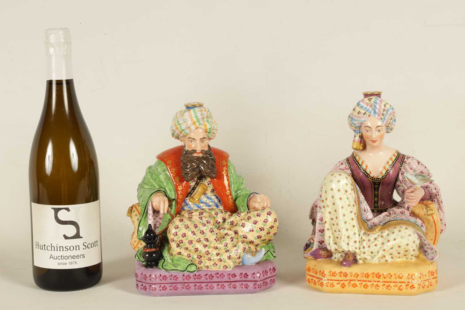 A PAIR OF 19TH CENTURY FRENCH FIGURAL PORCELAIN PERFUME BOTTLES BY JACOB PETIT - Image 2 of 18