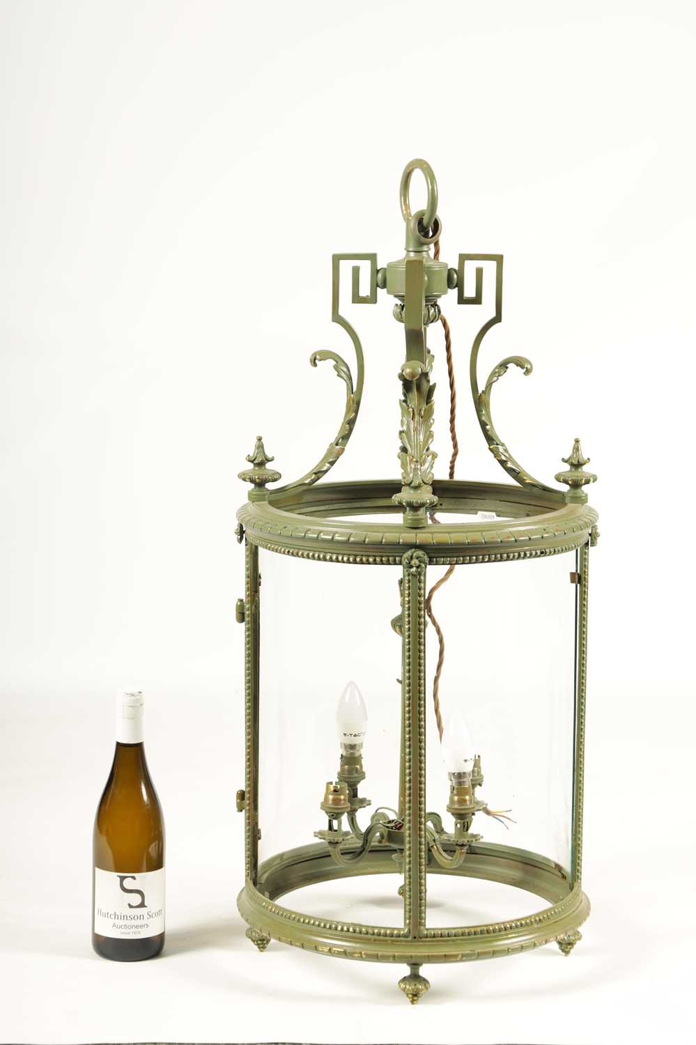 A LATE 19TH/EARLY 20TH CENTURY LATER PAINTED GILT BRASS HALL LANTERN OF LARGE SIZE - Image 6 of 6