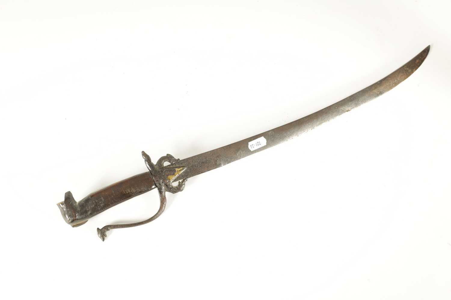 AN 18TH CENTURY SRI LANKAN RHINOCEROS HORN HANDLED KASTANE SWORD - Image 6 of 9