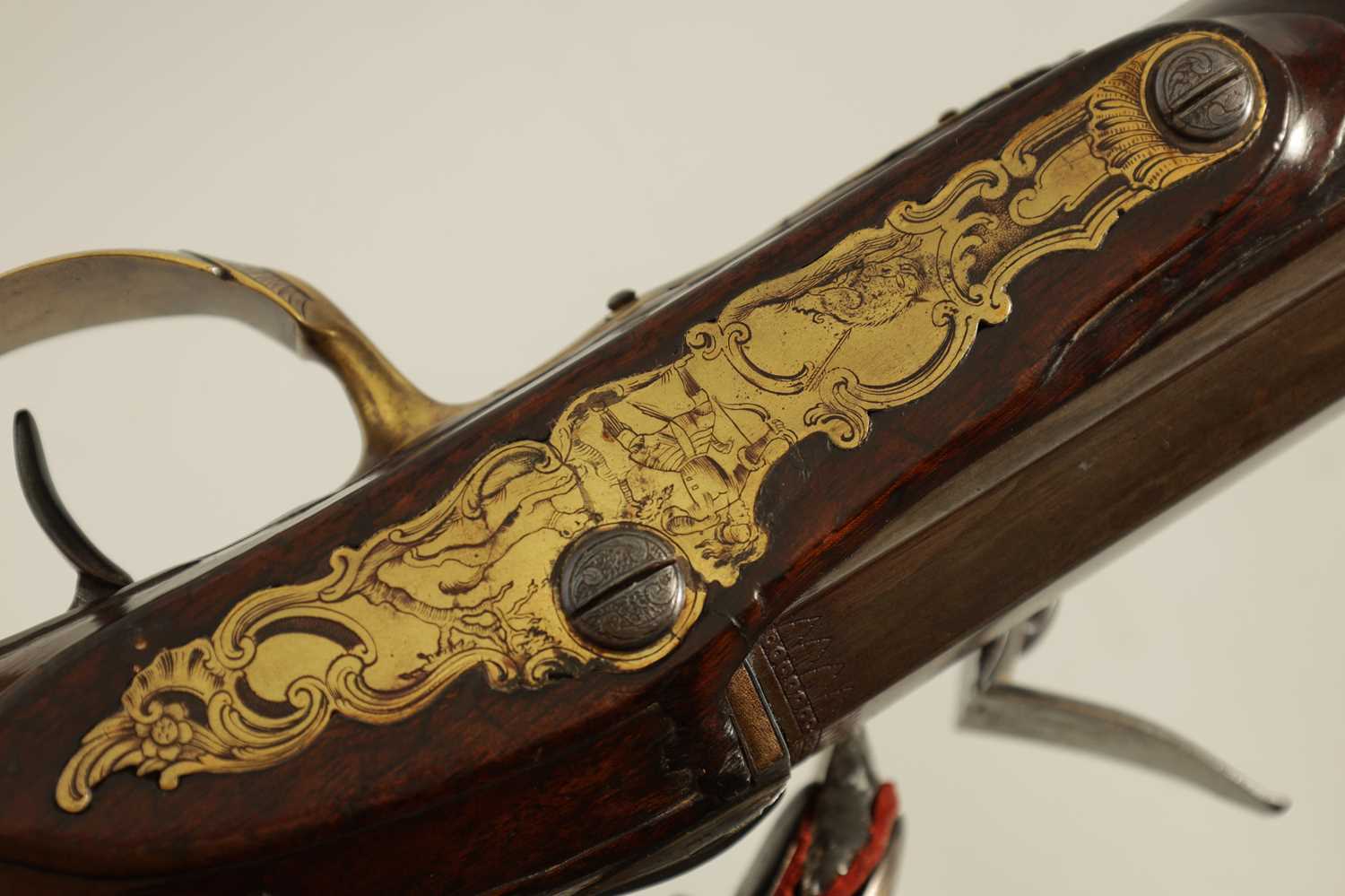 AN EARLY 18TH CENTURY FRENCH 13 BORE FLINTLOCK SPORTING GUN SIGNED THIOSSIERE FRERES - Image 11 of 16