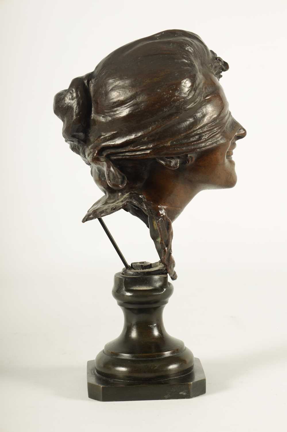 A LATE 19TH CENTURY NEAPOLITAN BRONZE BUST - Image 6 of 7