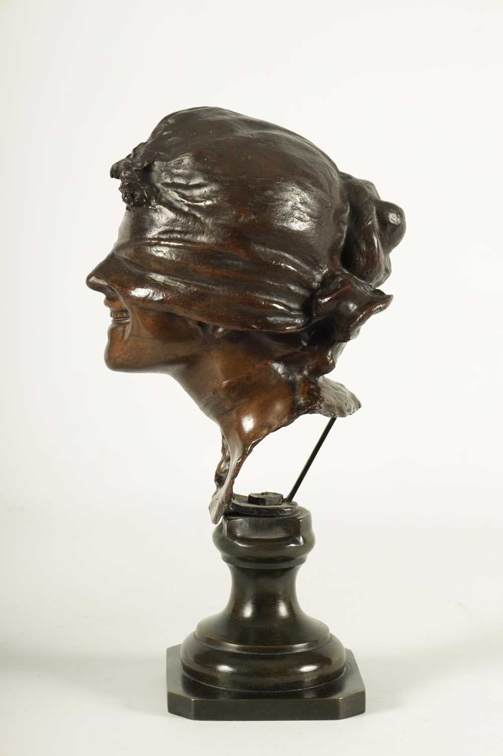 A LATE 19TH CENTURY NEAPOLITAN BRONZE BUST - Image 4 of 7