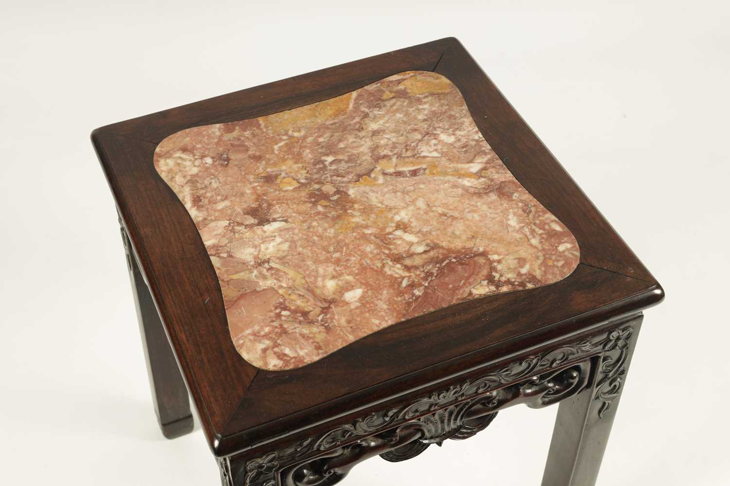 A 19TH CENTURY CHINESE HARDWOOD JARDINIERE TABLE - Image 2 of 6