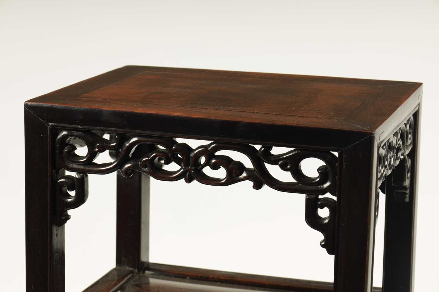 A 19TH CENTURY CHINESE HARWOOD TWO-TIER JARDINIERE TABLE - Image 2 of 6