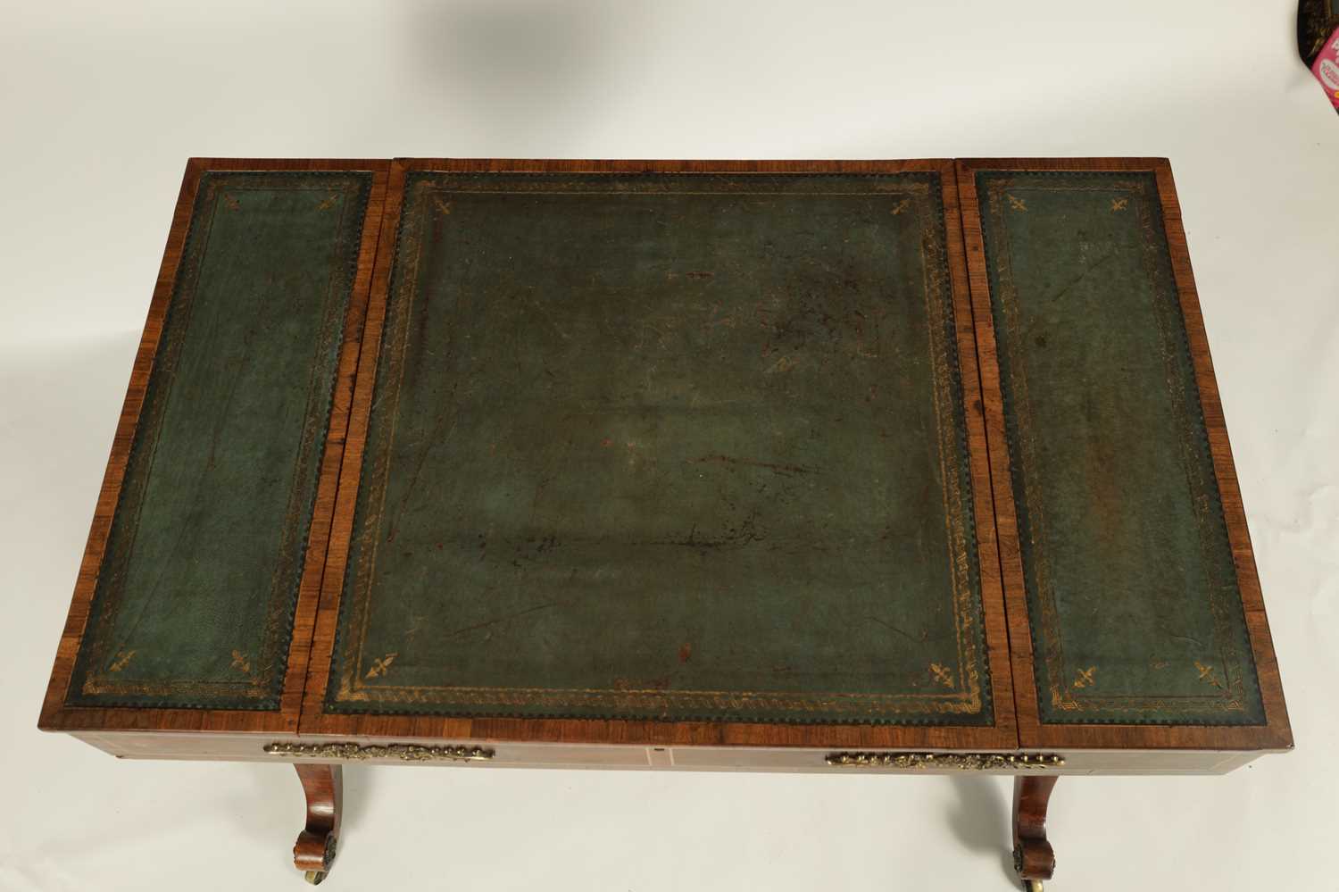 A REGENCY ORMOLU MOUNTED ROSEWOOD WRITING TABLE - Image 3 of 6