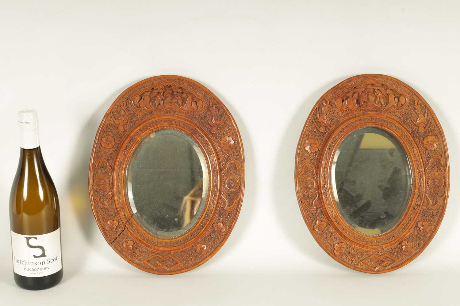 A PAIR OF LATE 19TH CENTURY CHINESE CARVED BOXWOOD OVAL MIRRORS - Image 7 of 8