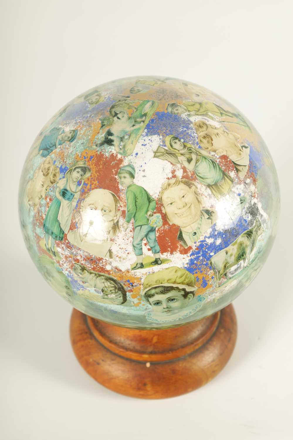 A RARE 19TH CENTURY DECALCOMANIA GLASS GLOBE - Image 2 of 13