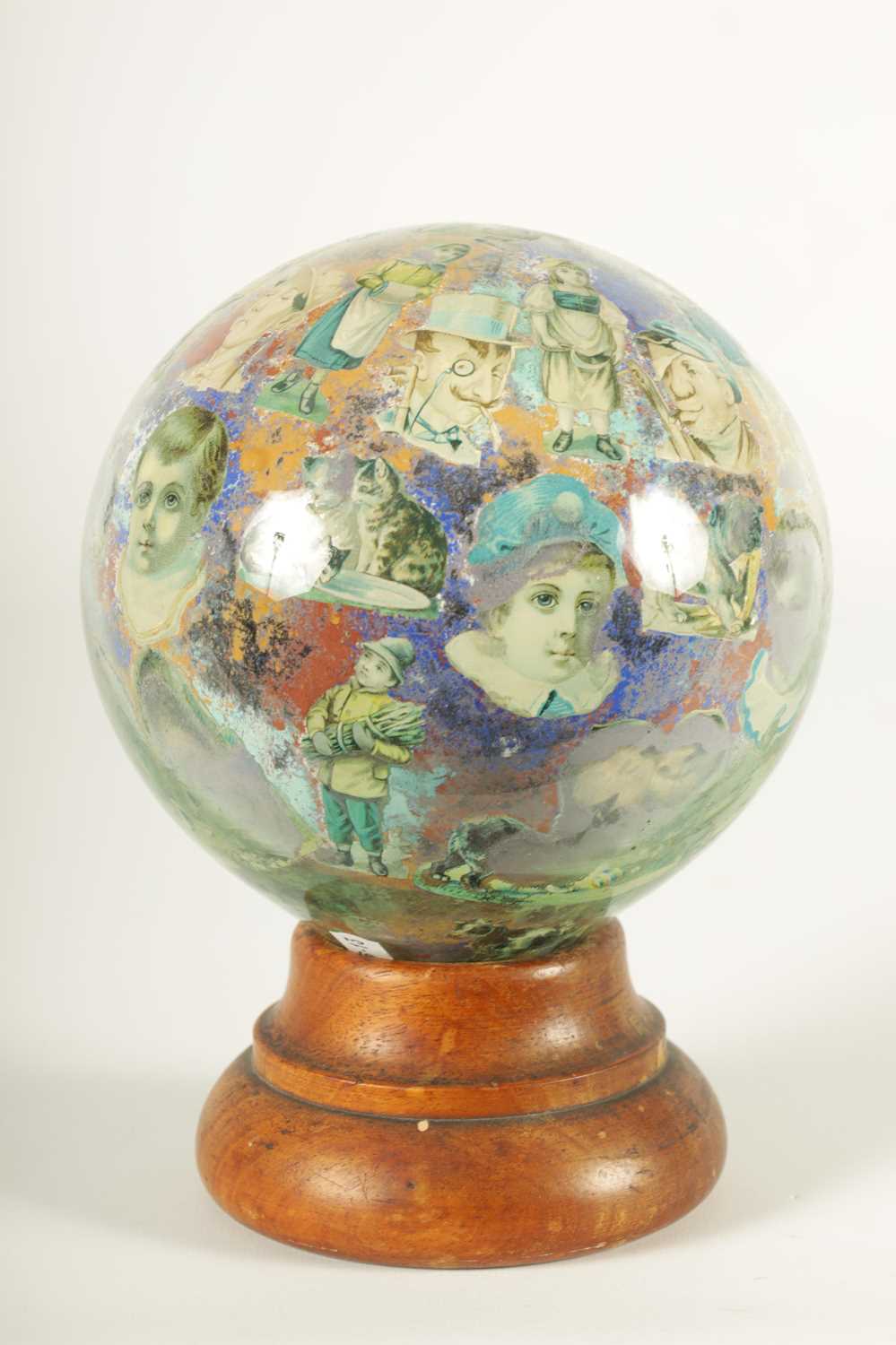 A RARE 19TH CENTURY DECALCOMANIA GLASS GLOBE - Image 6 of 13