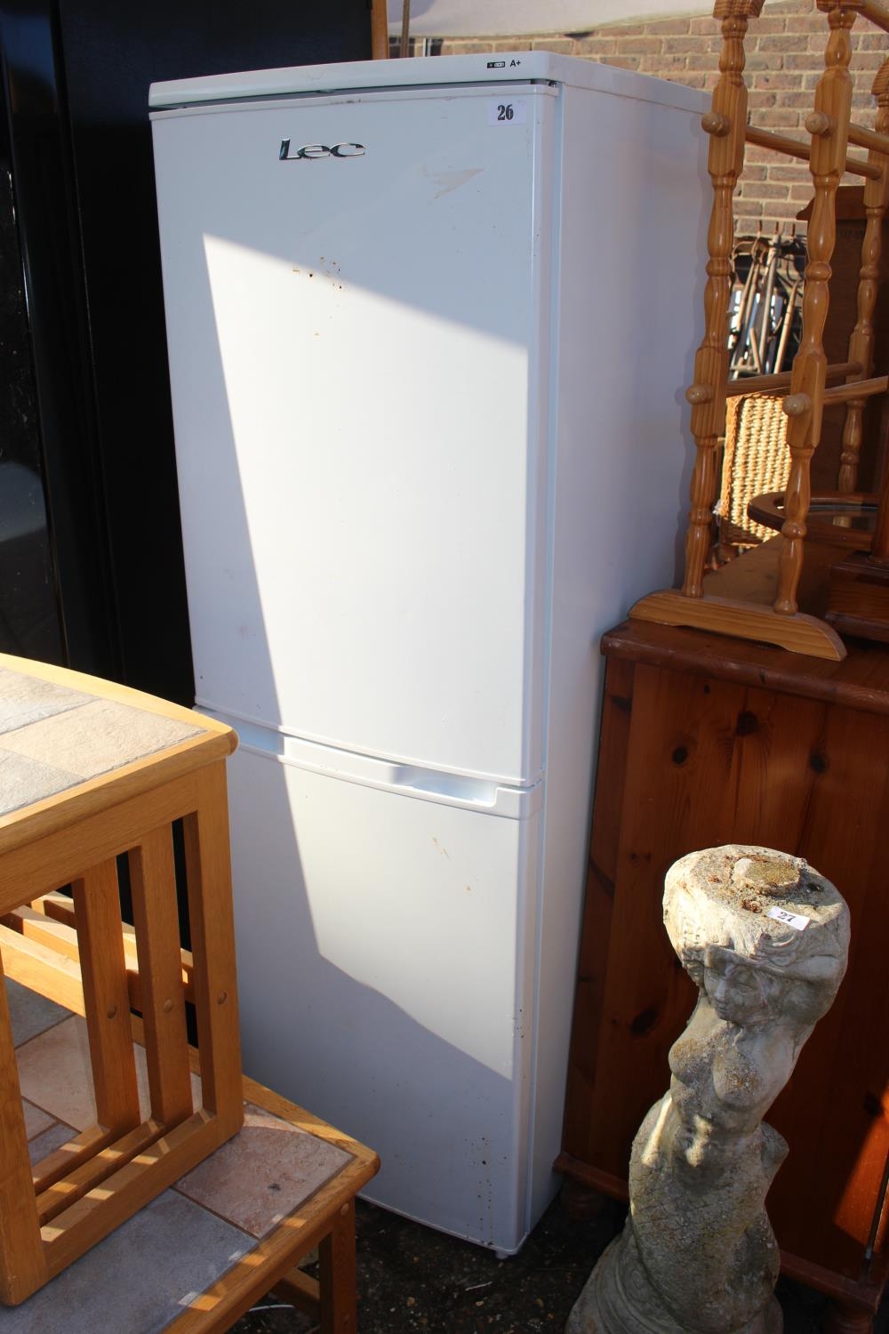 Lec Fridge Freezer