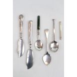 Collection of assorted Silver Flatware inc. Anchovy knives, Teaspoons etc