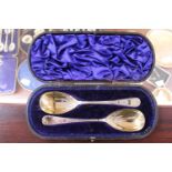 Cased Pair of Silver presentation spoons by Henry Atkin Sheffield 1892. 100g total weight