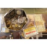 Collection of assorted World and other coins and bank notes