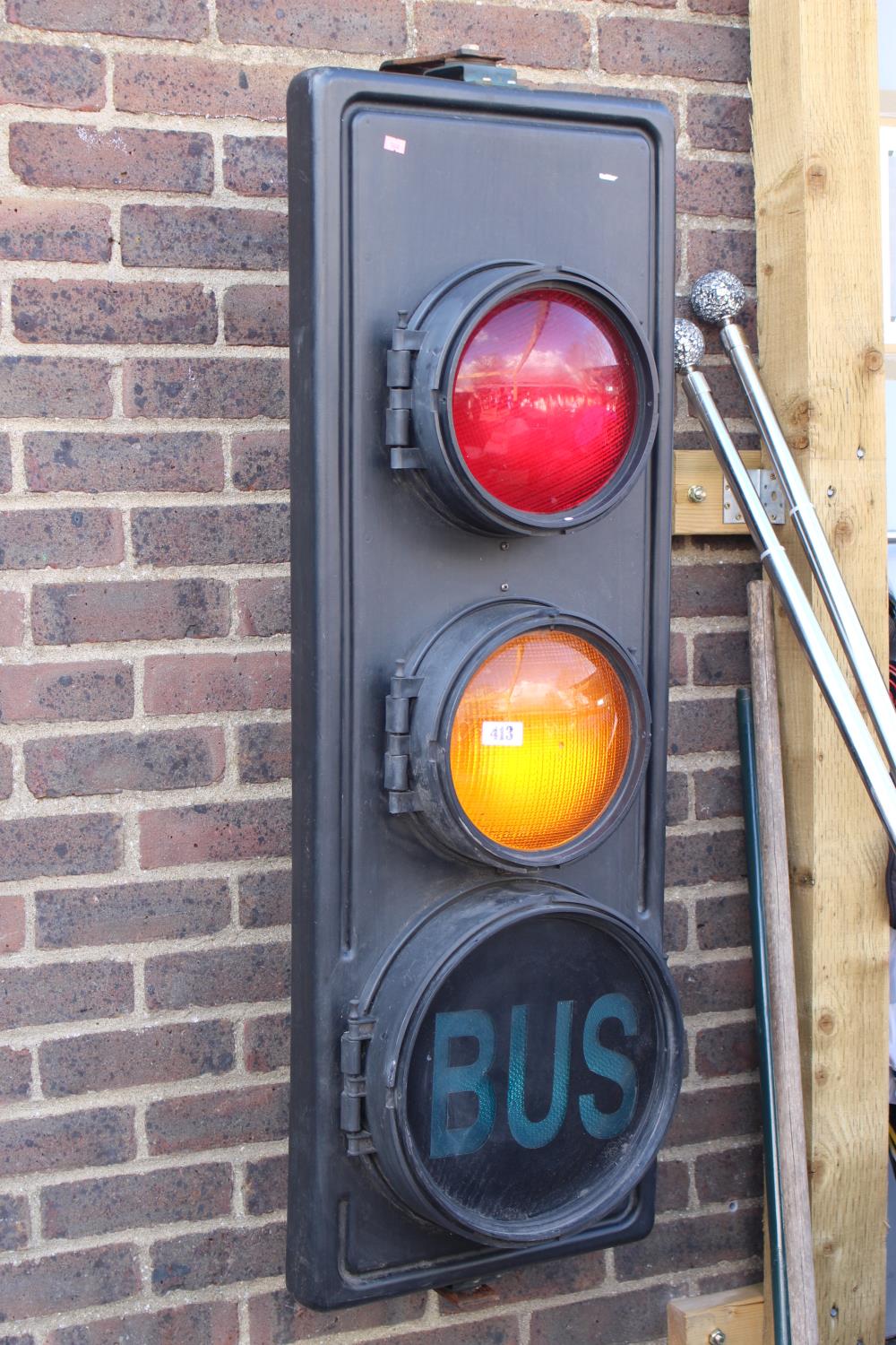 Traffic Light with Bus signal