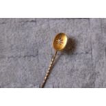 Victorian 15ct Diamond set stick pin with 9ct gold pin 1.1g total weight