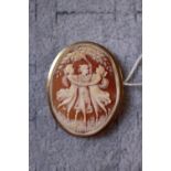 Ladies 9ct Gold 3 Graces Cameo pendant/Brooch