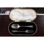 Good Quality Silver Spoon& Fork Christening set Sheffield 1901 48g total weight