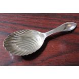 Georgian Silver Caddy Spoon with Scallop bowl and line thread handle 11g total weight