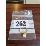 Ladies 18ct Gold Cultured Pearl set ring 2.5g total weight
