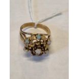 Ladies 9ct Gold Opal and Garnet Set Dress ring 5.6g total weight