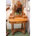 Edwardian Walnut Duchess dressing table with turned supports and apron base