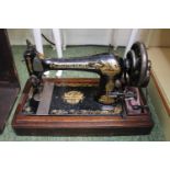 Singer Sewing machine P181876in oak case