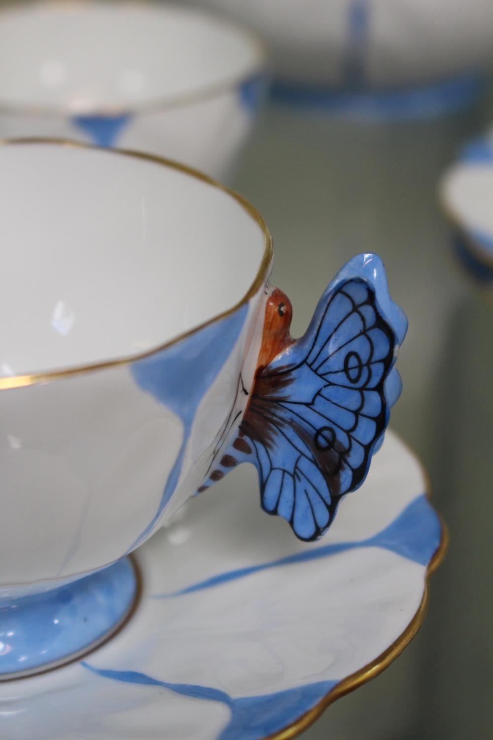 Aynsley Bone China Tea Set for 2 with stylised Blue butterfly handles, comprising of Teapot, Cream - Image 2 of 5