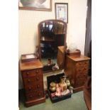 Victorian Mahogany Dressing table of two pillars with central Cheval mirror