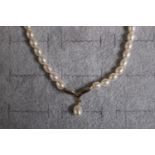 Ladies 9ct Gold Cultured Pearl Necklace with 9ct gold fittings