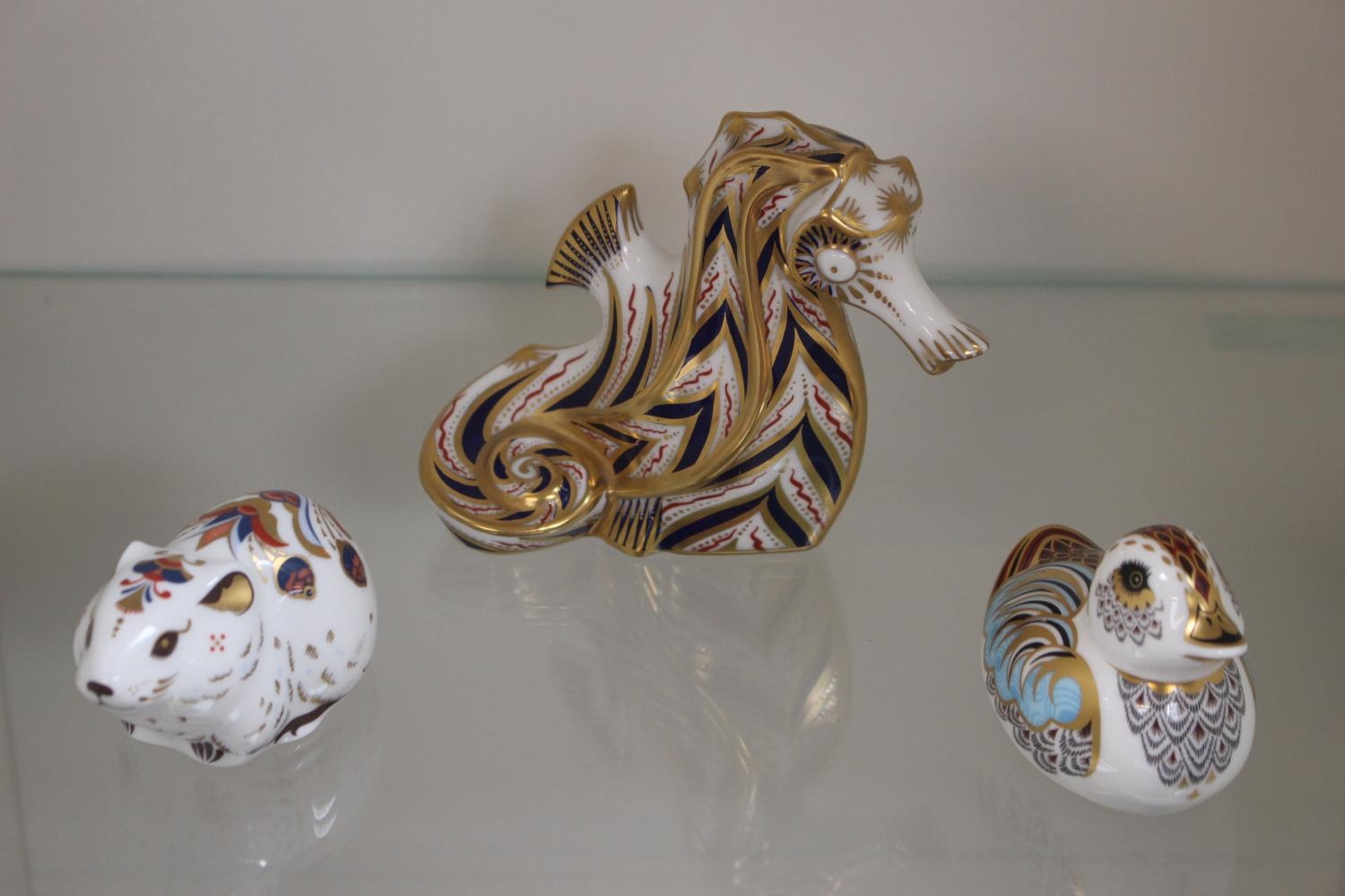Collection of 3 Royal Crown Derby figures inc. Seahorse with gold seal, Duckling with gold seal - Image 2 of 4