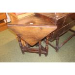 Interesting Late 19thC Oak Drop leaf Square topped cricket table on turned support