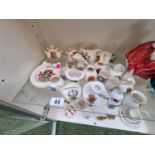 Collection of assorted Crested ware inc. Goss The Old Horse Shoe etc