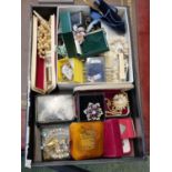 Collection of assorted Costume jewellery inc. Brooches, Necklace, rings etc