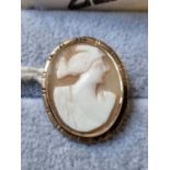 Early 20thC Oval Cameo with 9ct Gold surround 6.7g total weight