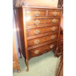 Queen Anne style chest of 2 over 4 drawers supported on Queen Anne legs