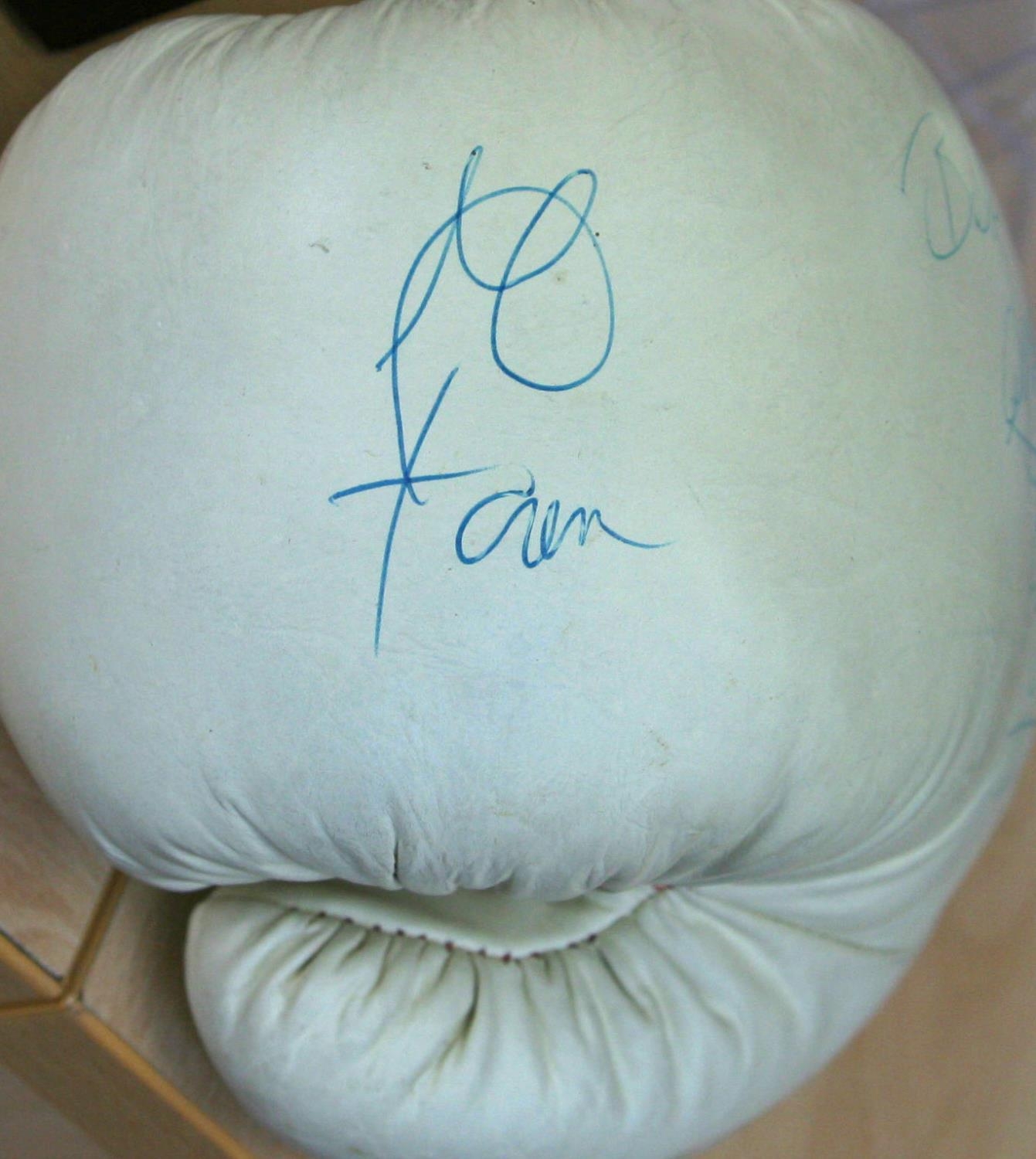 George Foreman & Nigel Benn Personally Signed Title Glove A full size Title boxing glove - Image 2 of 4