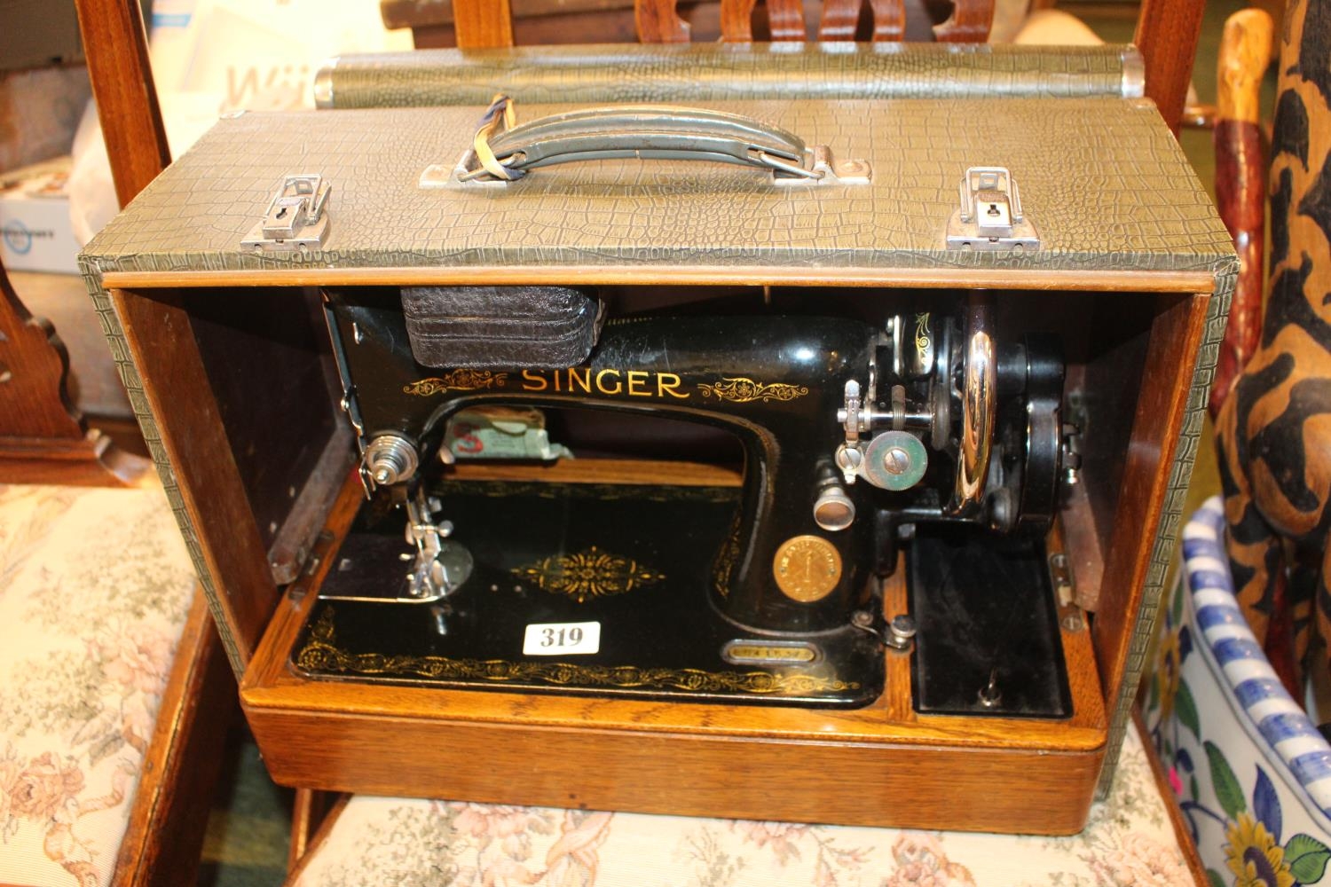 Cased Singer Sewing machine EB416375