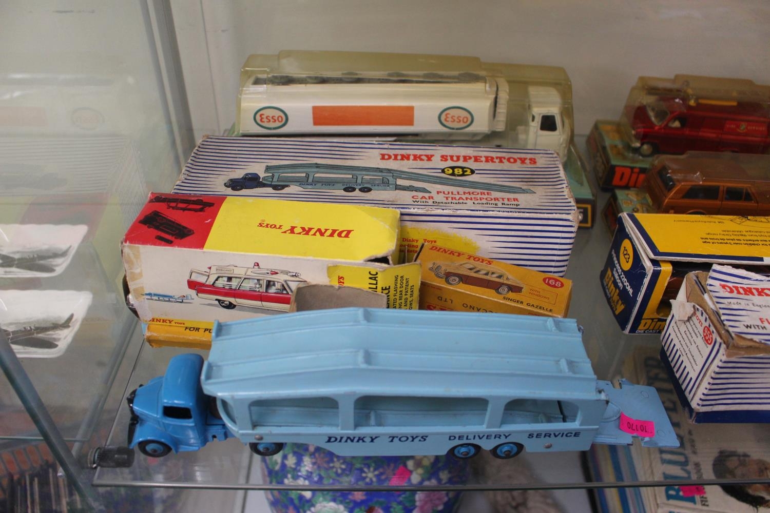 Good collection of Boxed Dinky Toy vehicles to include 982 Pullmore Transporter, 955 Fire Engine, - Image 5 of 5