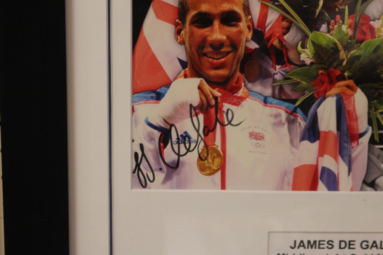 James De Gale Middle weight gold medal signed photograph Beijing 2008 with COA Allstars. 47 x 64cm - Bild 3 aus 3