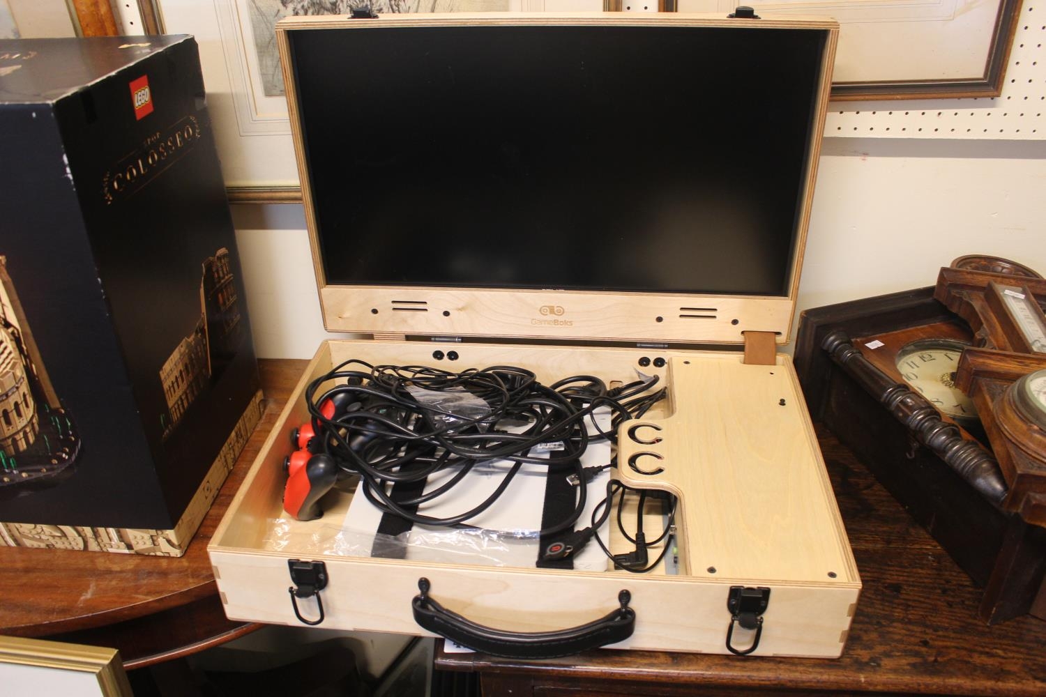 Gameboks Wooden BriefcasePlayStation 4 with cables and controllers