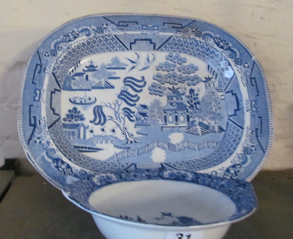 A blue and white meat plate and blue and white bowl