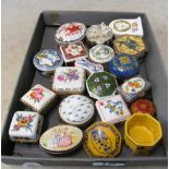 A group of porcelain boxes