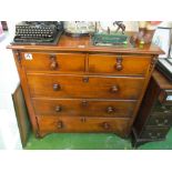 An early 20th Century chest of two short and three long drawers