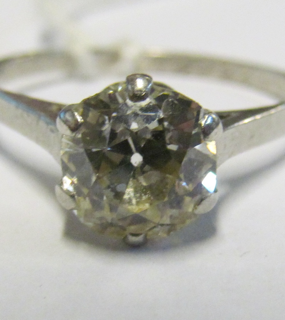 A solitaire diamond ring on platinum band (approximately 1.5ct) - Image 8 of 10