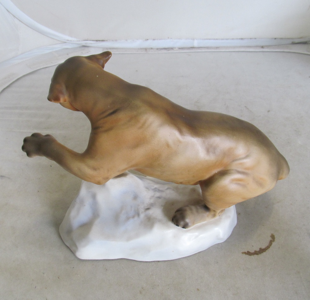 A Beswick panther on rocky base - Image 2 of 3