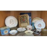 A group of Coronation and other items including a 1914 brass Christmas tin and Brentleigh Ware