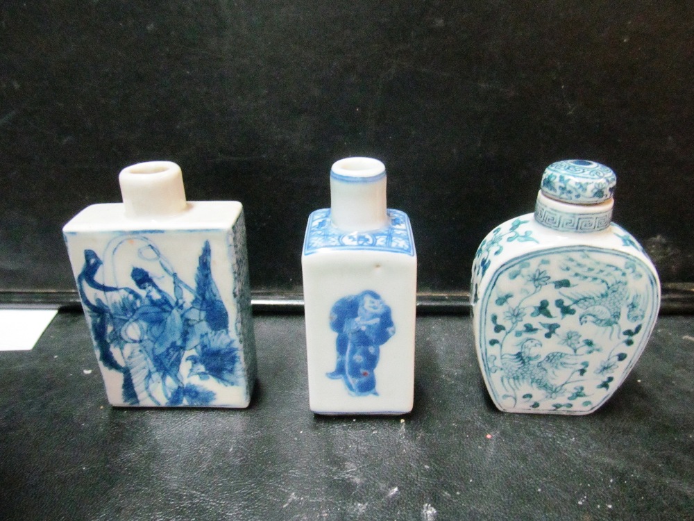 Three blue and white oriental scent bottles two without lids - Image 3 of 6