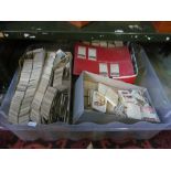 A large quantity of loose cigarette cards